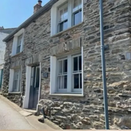 Kicker Cottage, Bay Holidays *